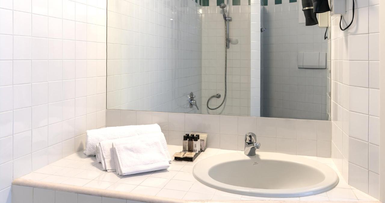 Victoria Palace Hotel 4*